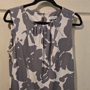 Calvin Klein - Gray & White Blouse - Size Medium